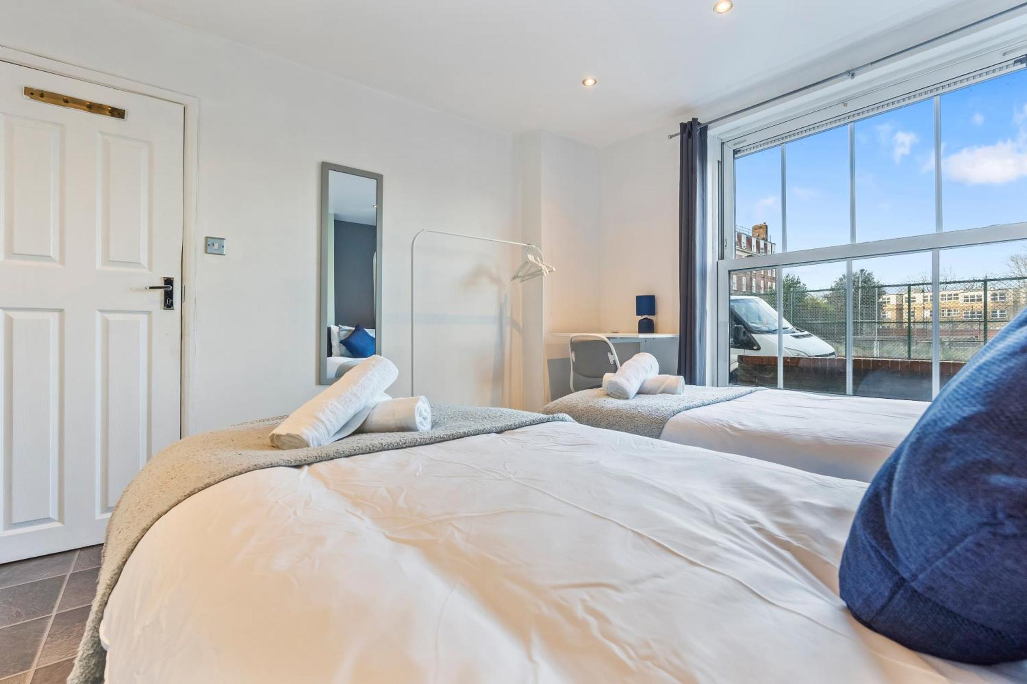 הוילה Impeccable 4-Bed House In Brixton לונדון מראה חיצוני תמונה